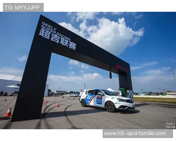 西甲推出2526赛季冬季用球设计灵感源自赛车运动的速度与激情