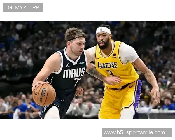 戴维斯参与合练复出在即穆西亚拉预计明年初回归球队